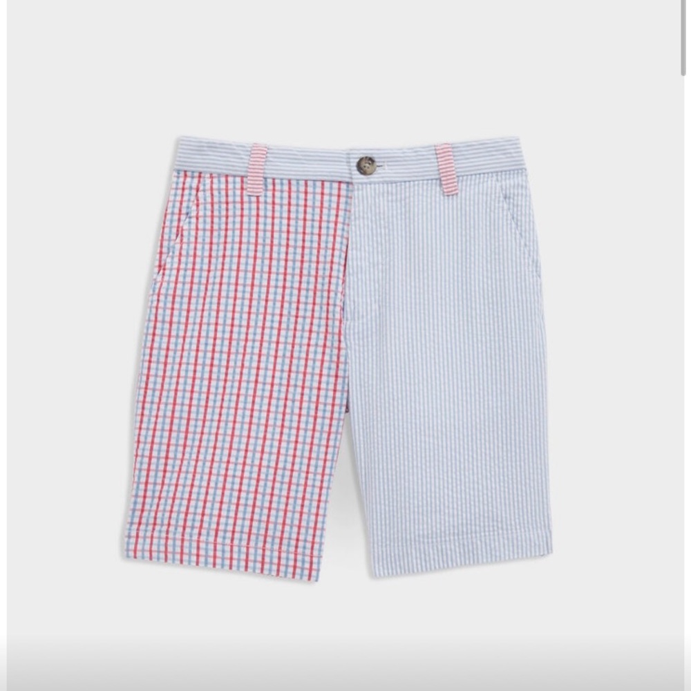 Vineyard vines boy’s sorts. Fit 12-13 yrs